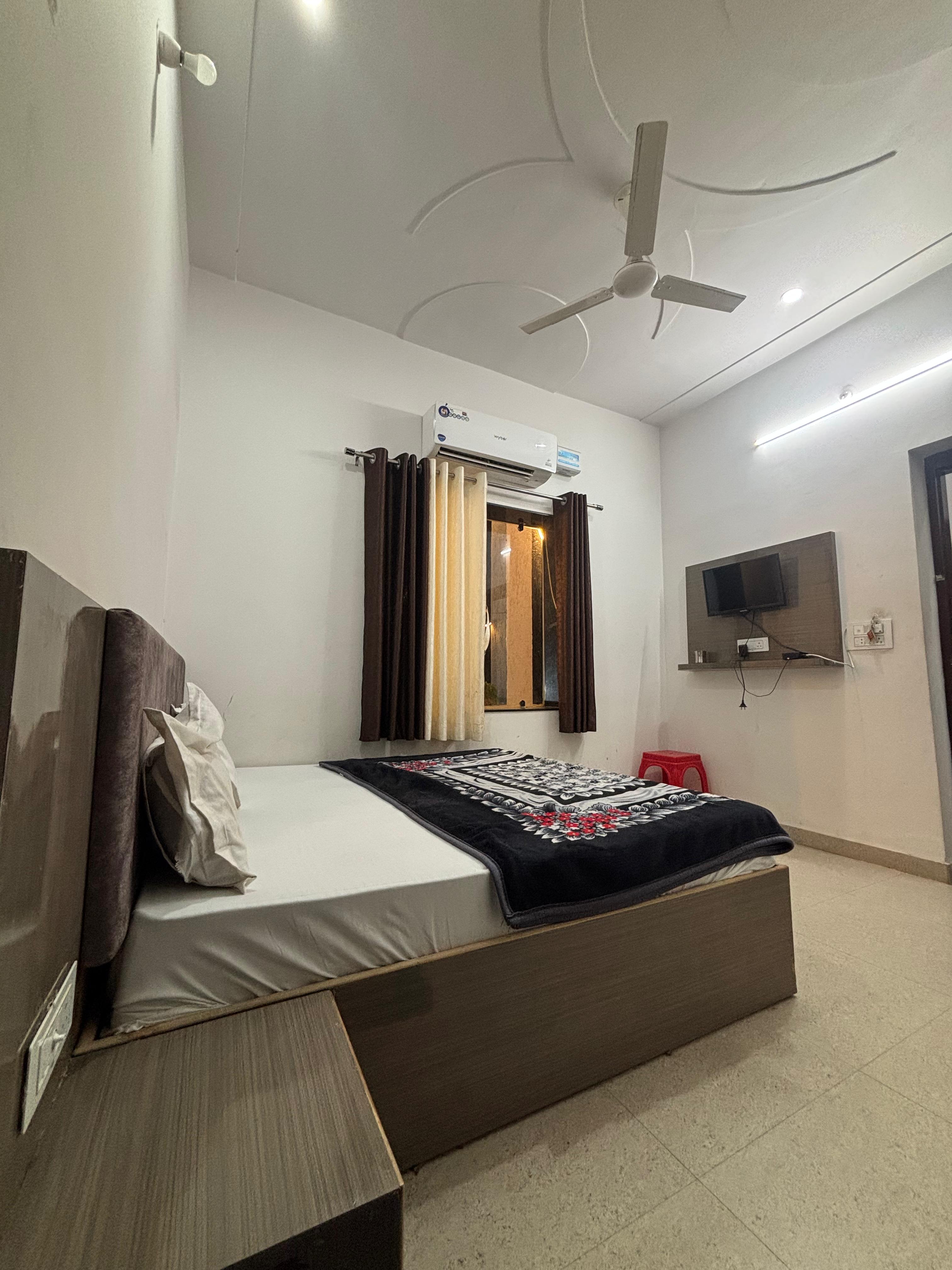 Room Image 1